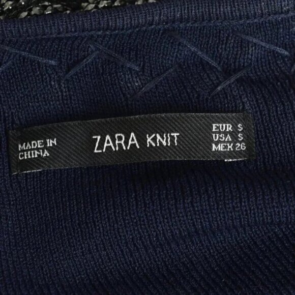 Zara Knit  Blue Sweater Silver Necklace Neckline Size Small - Picture 7 of 9